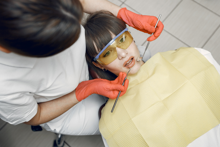 perawatan gusi di klinik gigi terbaik surabaya